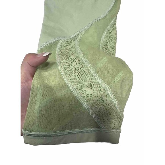 Lululemon Wunder Under Crop 21" Lace Green Size 8‎ - Picture 2 of 5